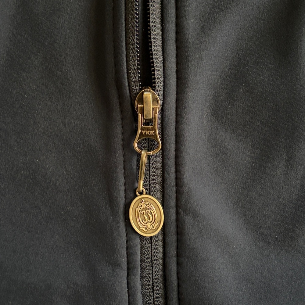 Women’s Disneyland Club 33 Lightweight Fleece-Lined Zip Up Jacket Size L - Picture 8 of 12